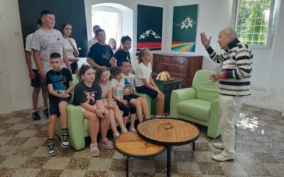 Posjet izložbi Emila Bobanovića Čolića u Galeriji 120 u Janjini u okviru projektne nastave